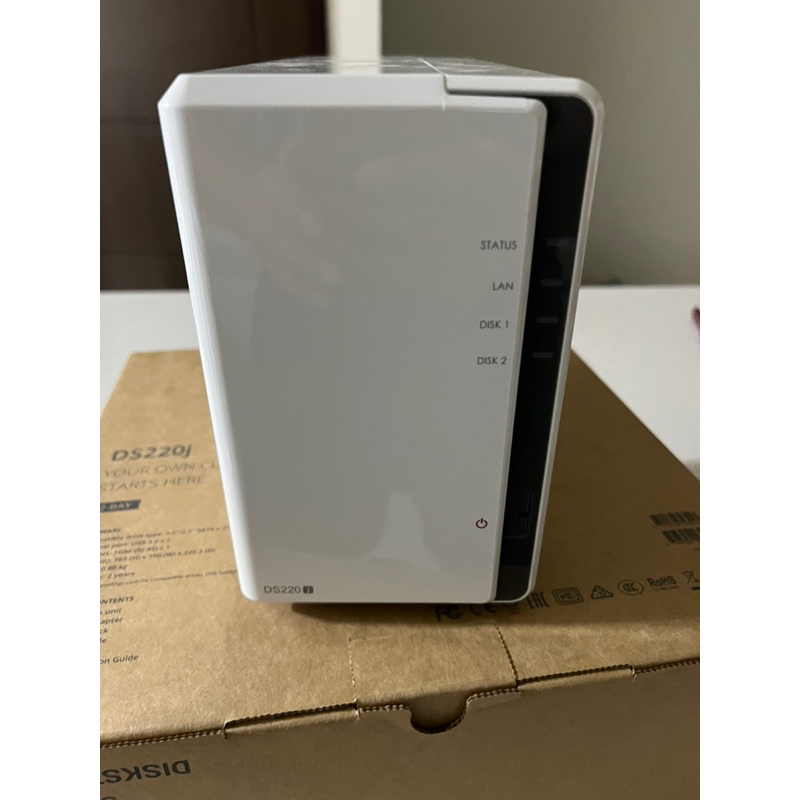 Synology   二手 包含一顆2tb硬碟 群暉科技 DS220j 2 Bay NAS 網路儲存伺服器DS220