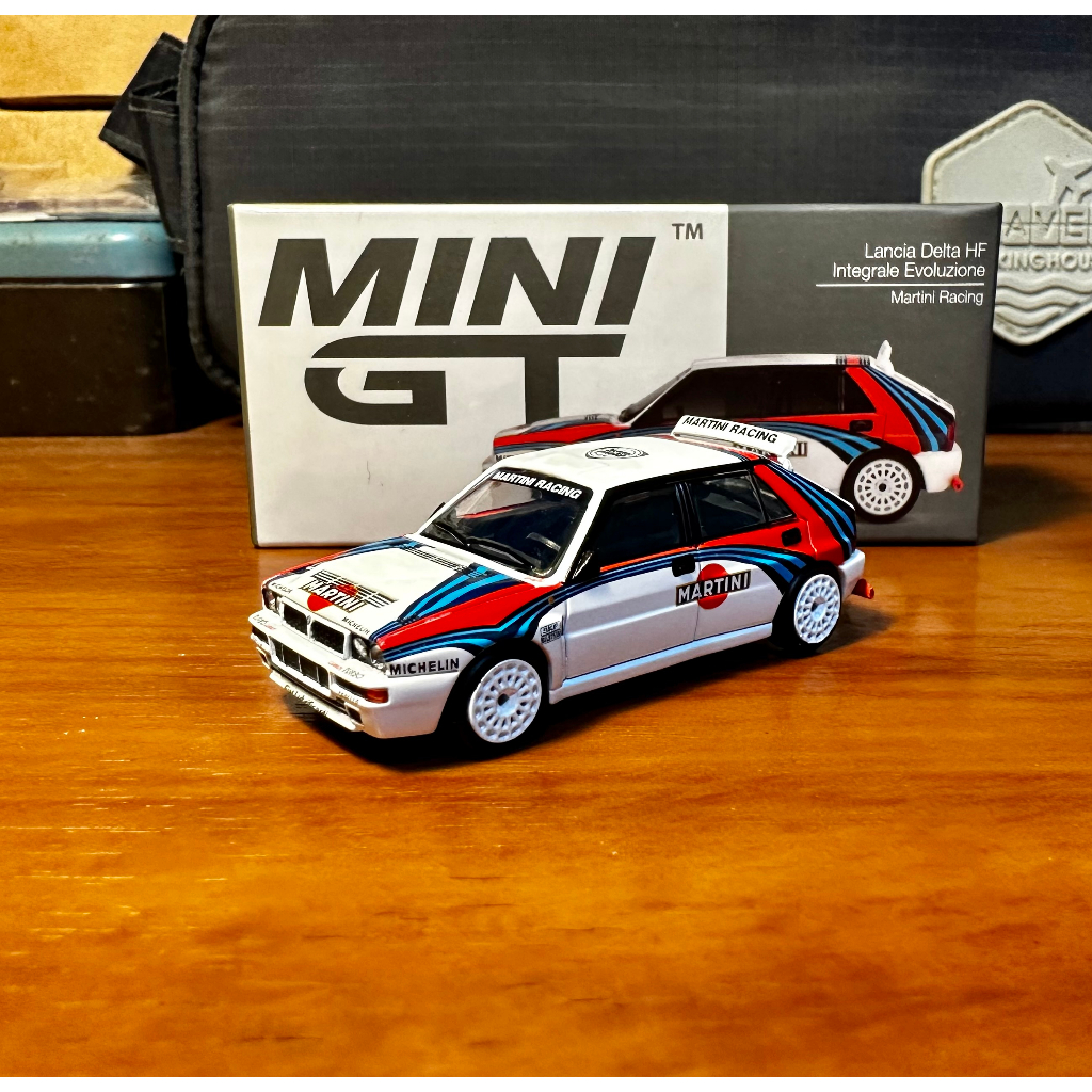 1/64 Mini GT Lancia Delta HF Integrale Evoluzione (#300)