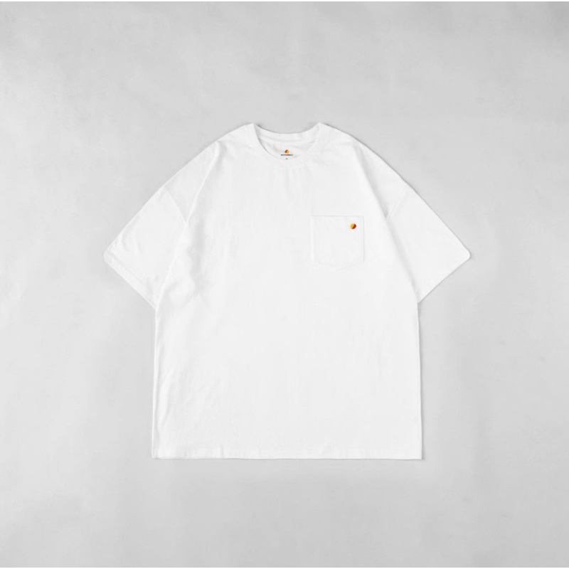 「衣櫃出清」NICESUNDAYS Stitching-Logo Pocket Tee 白色 L