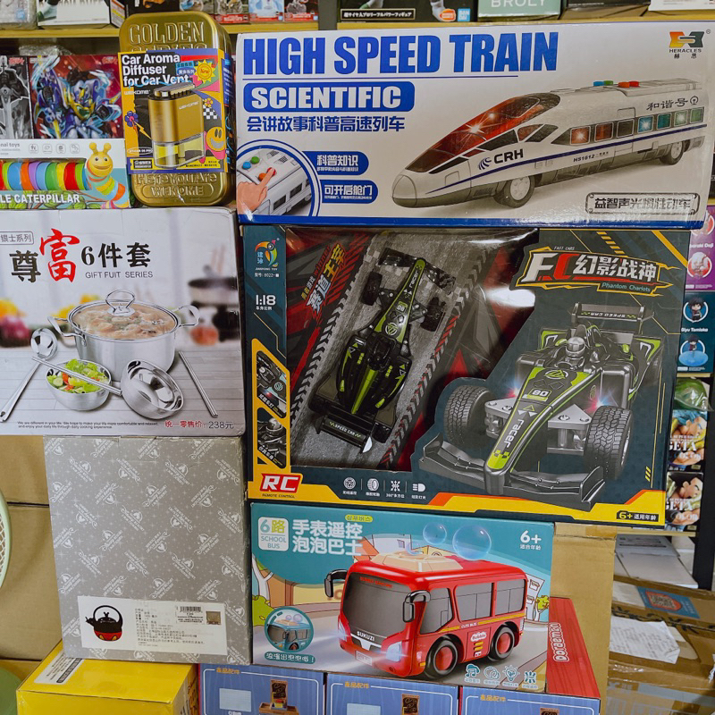 現貨 雜物 車用香水 兒童玩具 餐具 迪士尼 米奇茶壺 故事列車 火車 賽車 手錶 遙控巴士 娃娃機