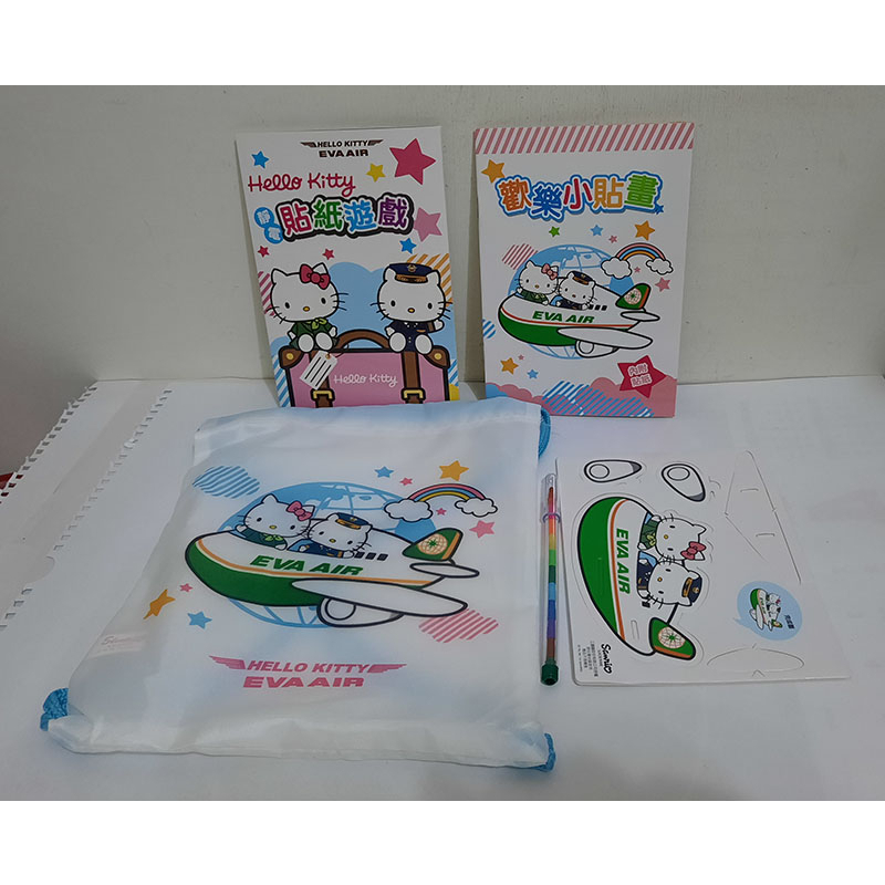 EVA 長榮航空 Hello Kitty 文具組(束口袋+飛機DIY+貼紙遊戲+歡樂小貼畫+彩虹筆)