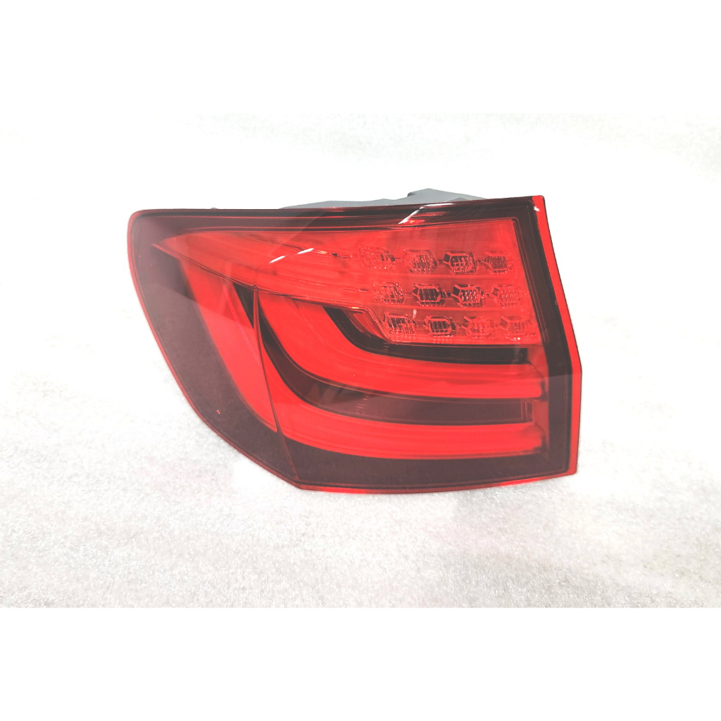 台灣現貨 正廠Valeo製 BMW 原廠 5系列 F11 尾燈 Touring 5門 2009-12 前期 LED 歐規