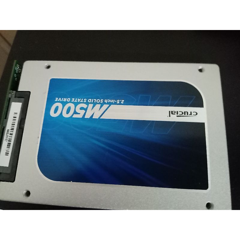 賣一顆二手 美光 Crucial M500 2.5 SSD 240GB SATA 6Gb/s