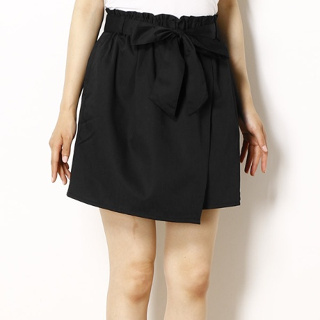 【E hyphen world gallery】西裝滑料布面短裙附綁帶 卡其/黑色