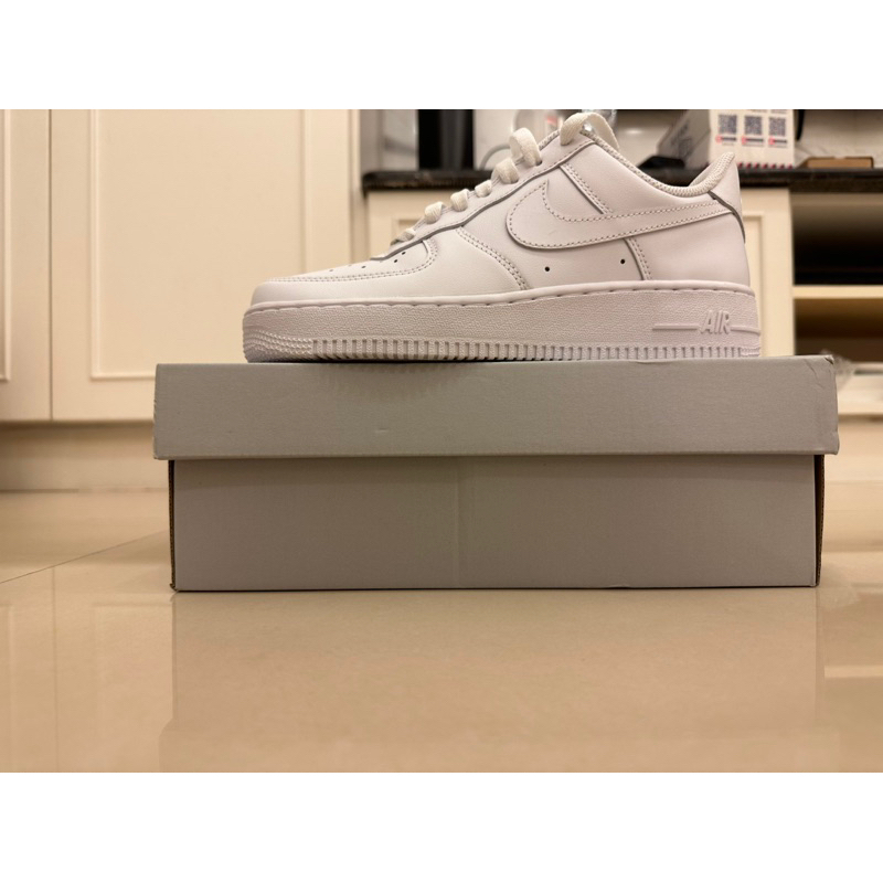 Nike Air Force 1 Luxe