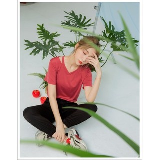 OB嚴選。涼感．咖啡紗鏤空V領設計T恤 ［紅。M］