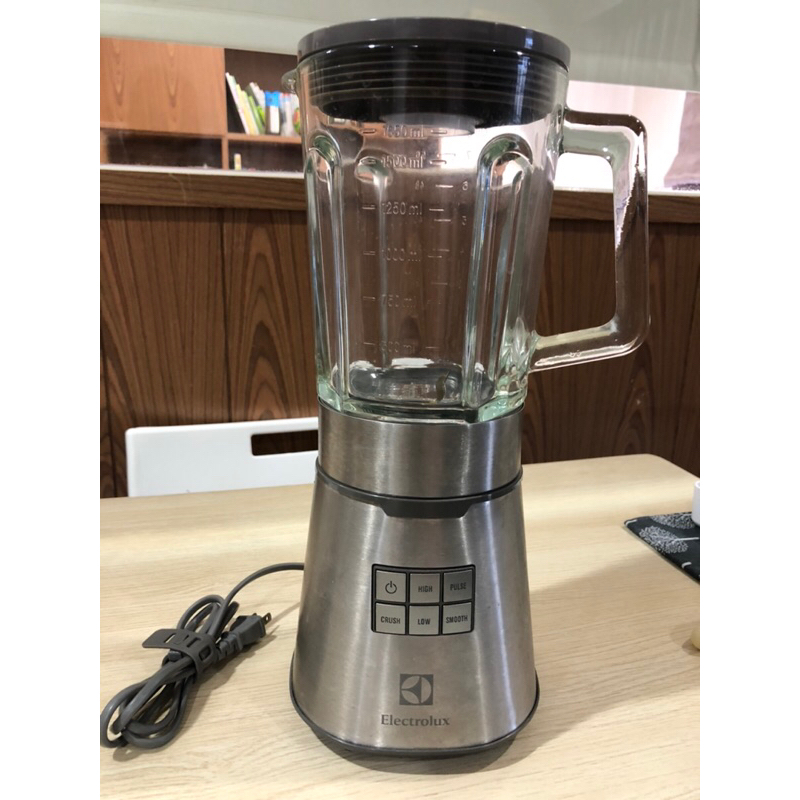 二手商品-伊萊克斯 Electrolux冰沙果汁機 (EBR7804S)