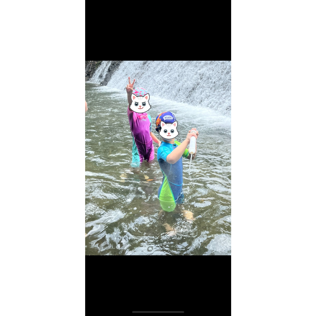 ［二手］「迪卡儂」女童防寒連身短袖泳裝－紫藍色(8歲) 會送迪卡儂買的泳鏡+一個泳帽