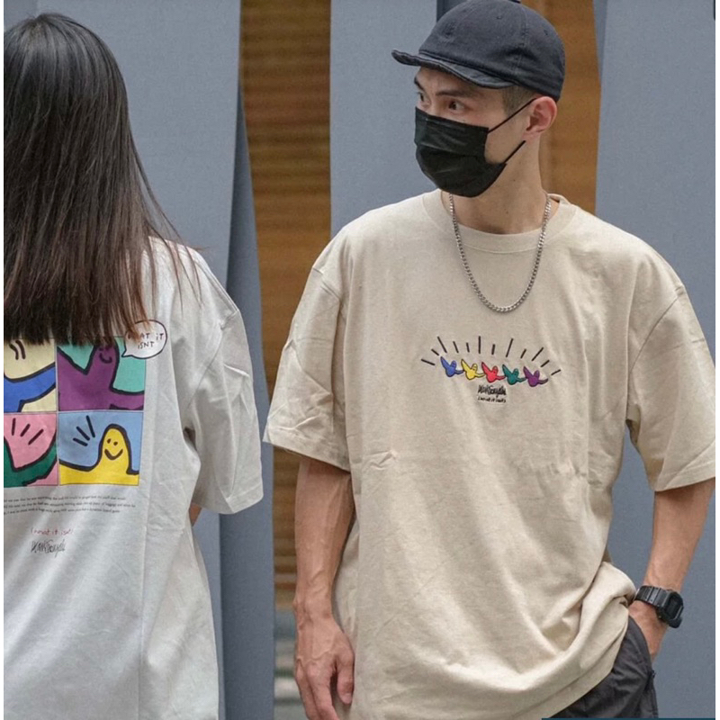 Mark Gonzales 短袖 國外限定款 刺繡Logo 四格塗鴉背圖 奶茶色 t恤 what it isnt