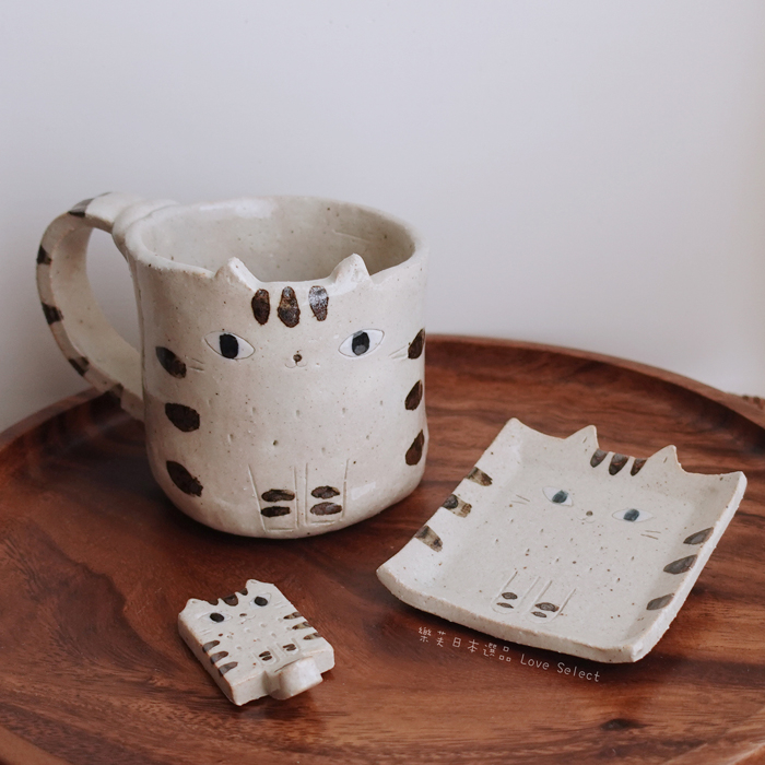 【樂芙選品】日本製 美濃燒 手作陶器 貓咪 馬克杯 方形小皿(白貓)