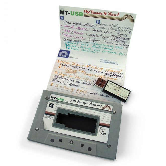 英國 SUCK UK 復古錄音帶造型 卡片 賀卡 隨身碟 1G USB 創意禮品 音樂禮物 文創【黃石樂器】