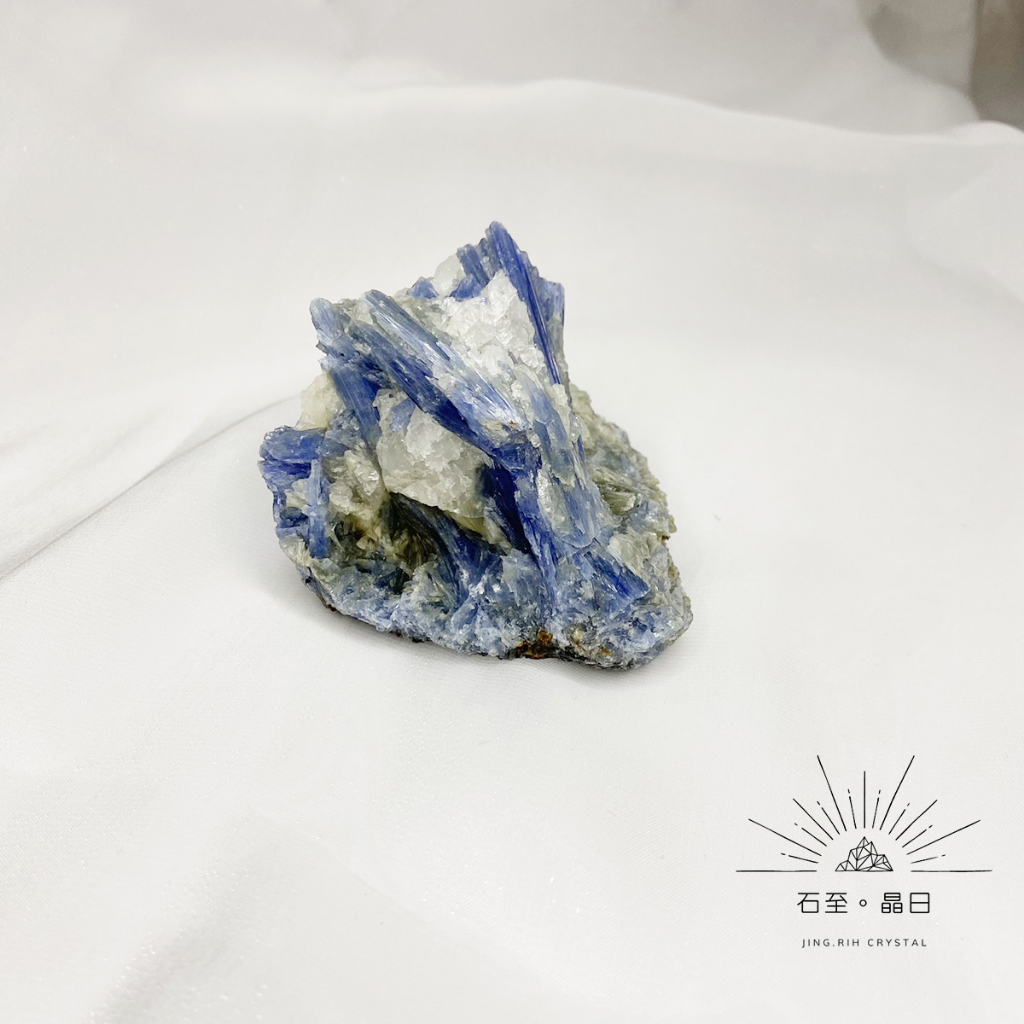 藍晶石 天然原礦 Kyanite 原礦 雲母共生【石至。晶日】【編號LG10】