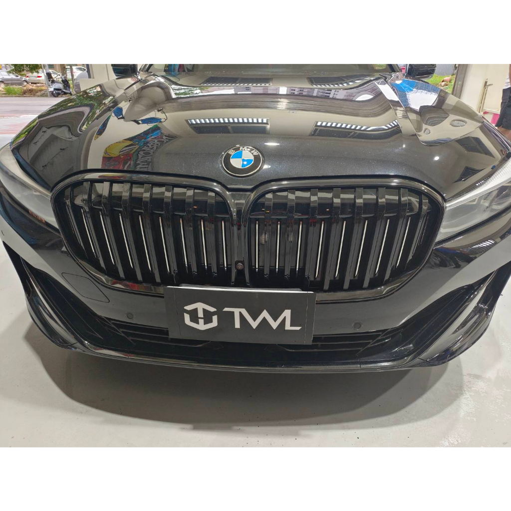 &lt;台灣之光&gt;全新 BMW G12 G11 750 740 20 19 23 22 21年亮黑 單線 鼻頭組 水箱罩