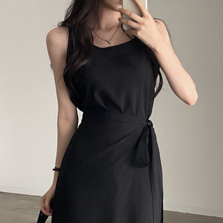 【ʟɪᴏɴɴ現貨】韓國氣質黑色簡約吊帶連衣裙 顯瘦洋裝 夏天洋裝 海邊洋裝 職場洋裝 洋裝 婚禮洋裝 韓國洋裝