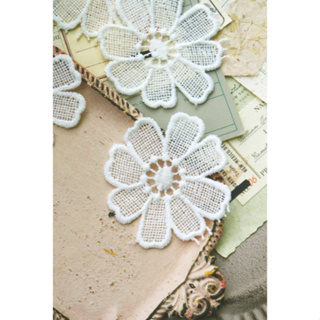 。素敵手作Antique材料。蕾絲花片系列--日本棉線刺繡鏤空花片--波斯菊