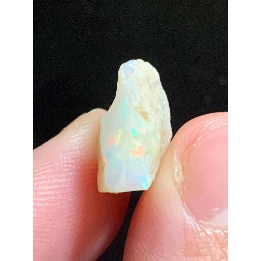 茱莉亞 澳洲蛋白石 原礦 原石 編號Ｒ92 重6.6克拉 rough opal 歐泊 澳寶 閃山雲 歐珀
