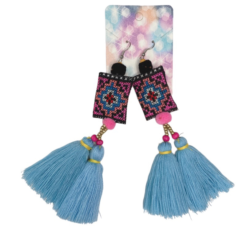 (有貨) ins手工時尚耳環，手織棉質流蘇波西米亞風格，可搭配各種時尚服飾，與大海拍美照，白色連衣裙搭配。