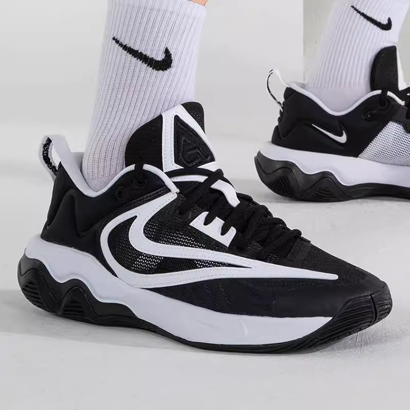Double AK Nike Giannis Immortality 3 DZ7534-003 字母哥 黑白 籃球鞋