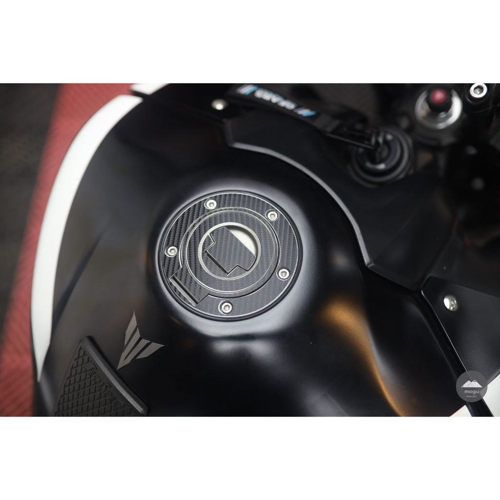 [膜谷汽機車包膜工作室] Yamaha 大車  MT09 MT07  XSR900  XSR700 油箱蓋 碳纖維貼