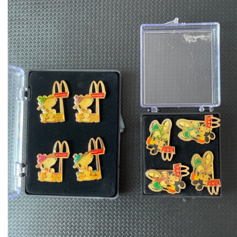 麥當勞史努比與米奇胸章pin