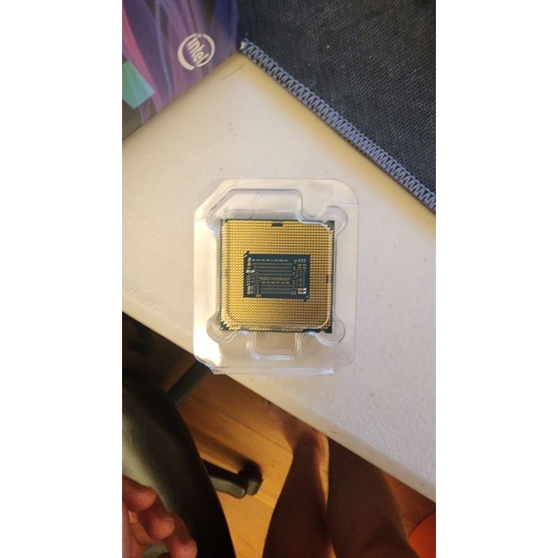 Intel i5 8400（二手）有盒子