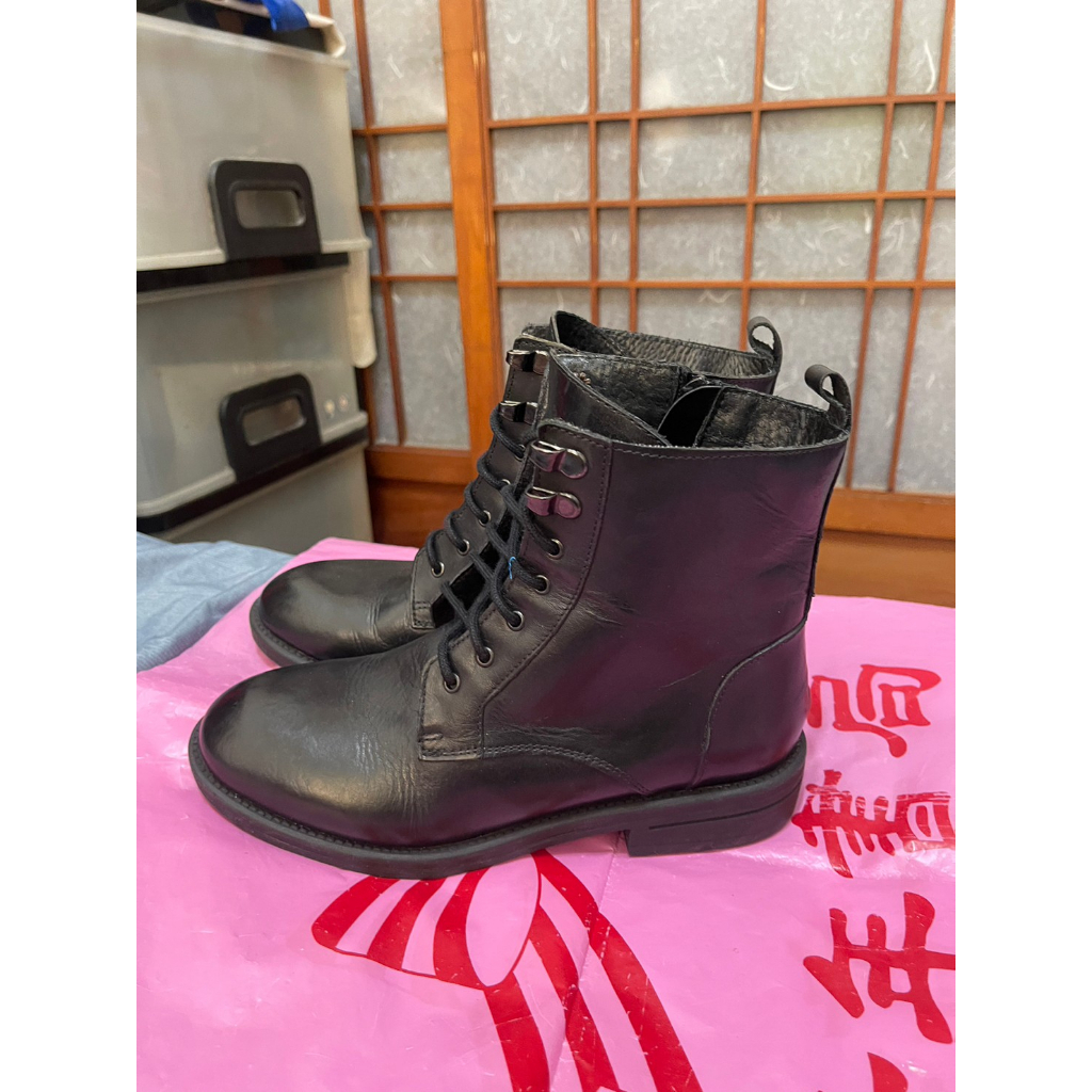 「 二手鞋 」 VIVENTY 女版皮革短靴 37號（黑）鐵2-5