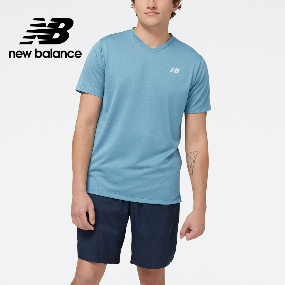 【New Balance】 NB V領ICE涼感透氣短袖上衣_男性_灰藍色_MT31207ST1