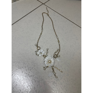 白色花朵珠珠長項鍊-絕版品
