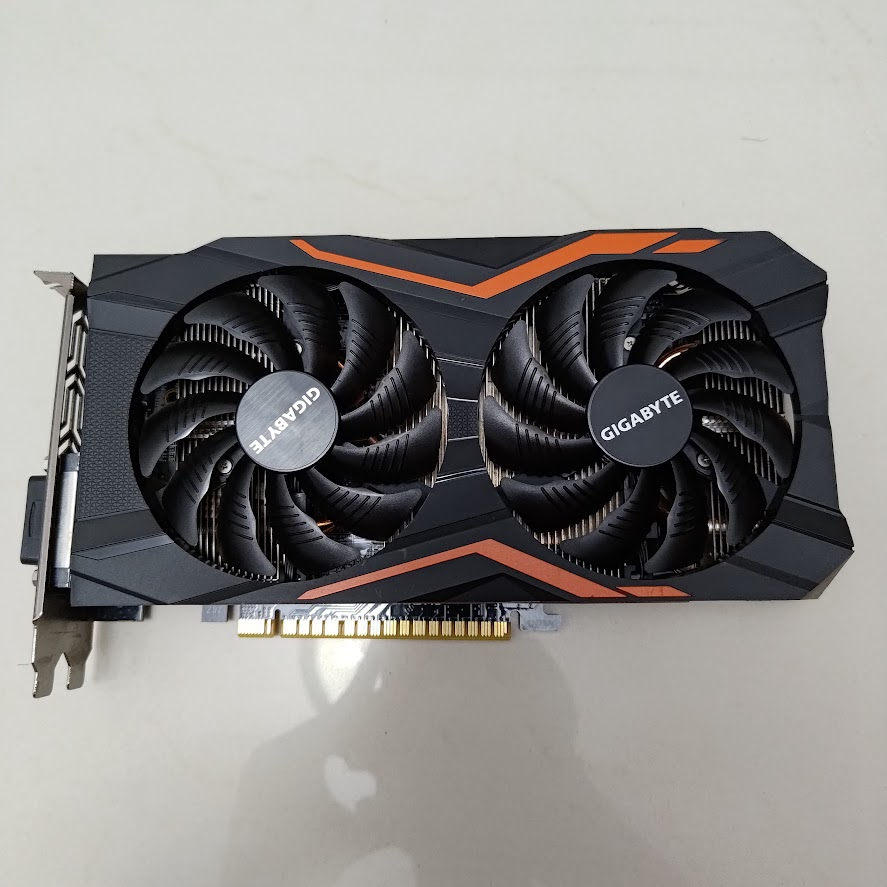 [恩仔小小舖] 技嘉GIGABYTE GTX1050TI 4GD5/平民神卡/已清潔/已更換好的散熱膏/無生鏽無氧化