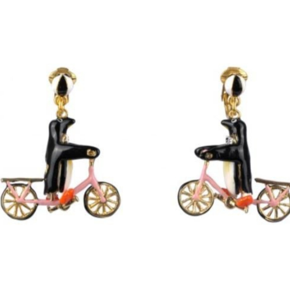 【巴黎妙樣兒】法國廠製造 手繪珠寶Les Nereides N2企鵝家族系列3D立體小企鵝騎粉紅腳踏車耳環(針式)