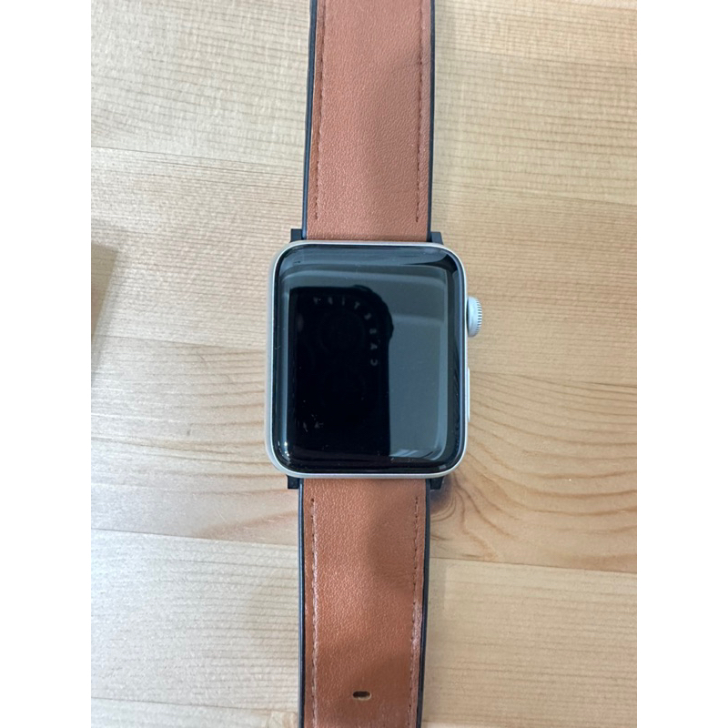『二手』Apple Watch Series 3 GPS，42 公釐銀色鋁金屬(免運）