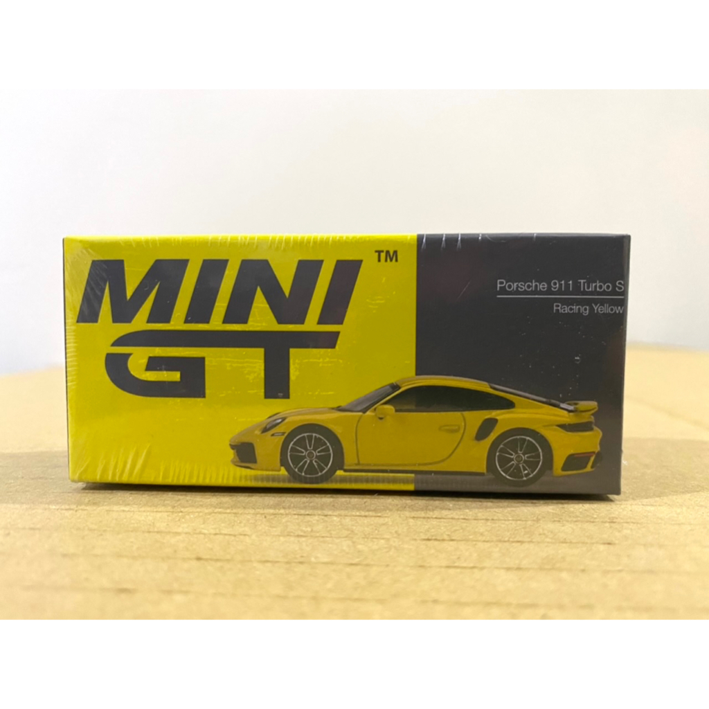 玩具偉富 現貨 MINI GT 497 保時捷 911 Turbo S Racing 黃 左駕