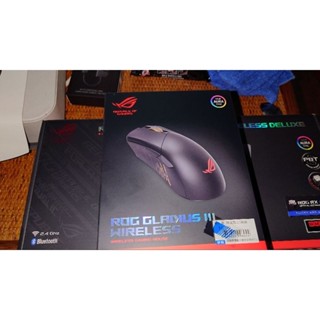 ASUS ROG無線鍵盤滑鼠
