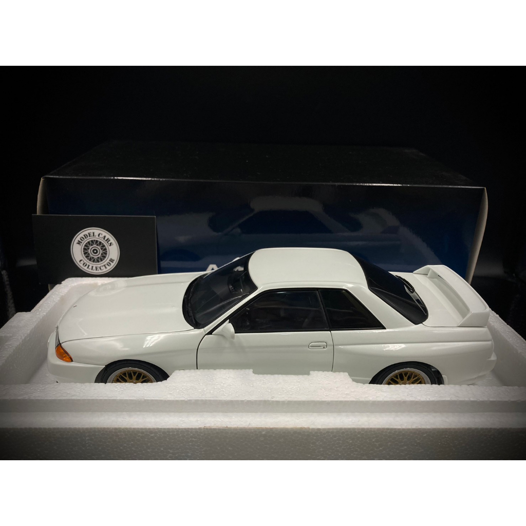 【收藏模人】 Autoart Nissan Skyline GT-R R32 V-SPEC II 1:18 1/18