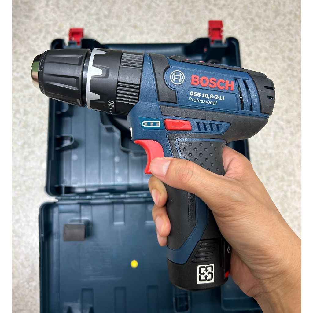 Bosch博世 充電式 震動電鑽 GSB 10,8-2-LI 10.8v (附兩顆電池)