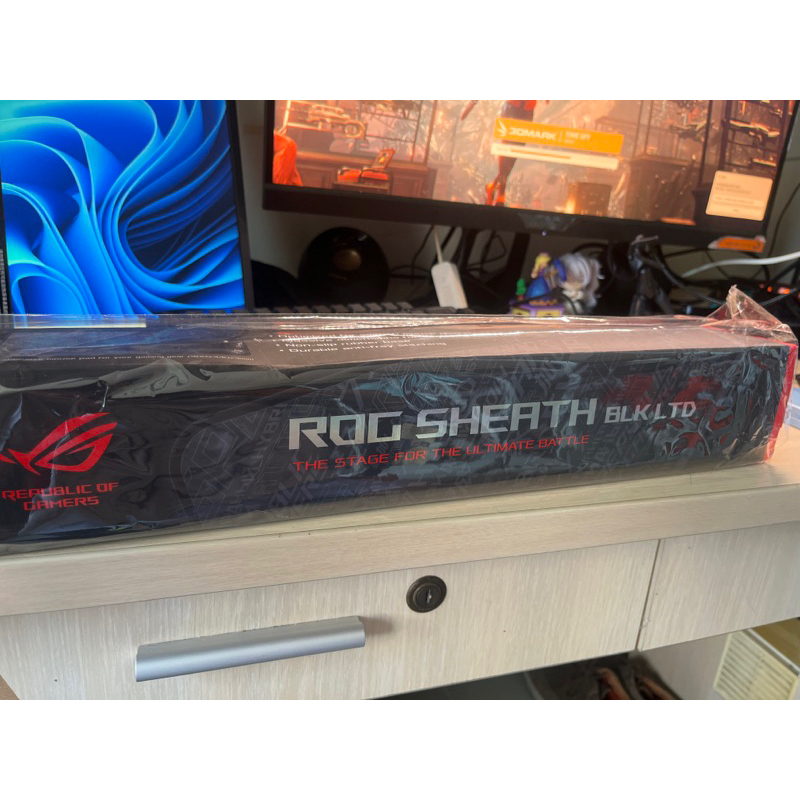 ROG SHEATH 滑鼠墊