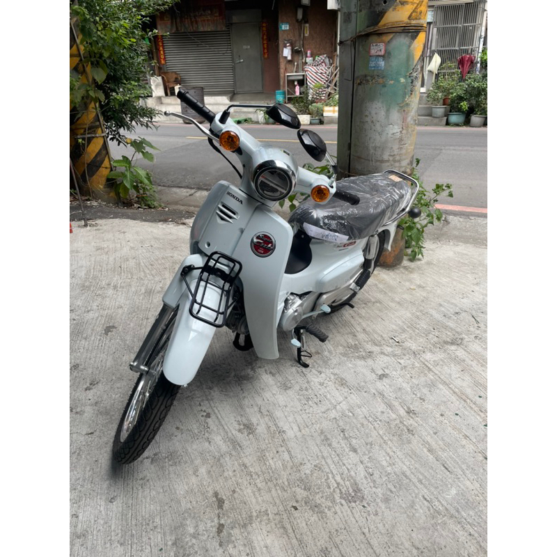 新車HONDA Super Cub 110