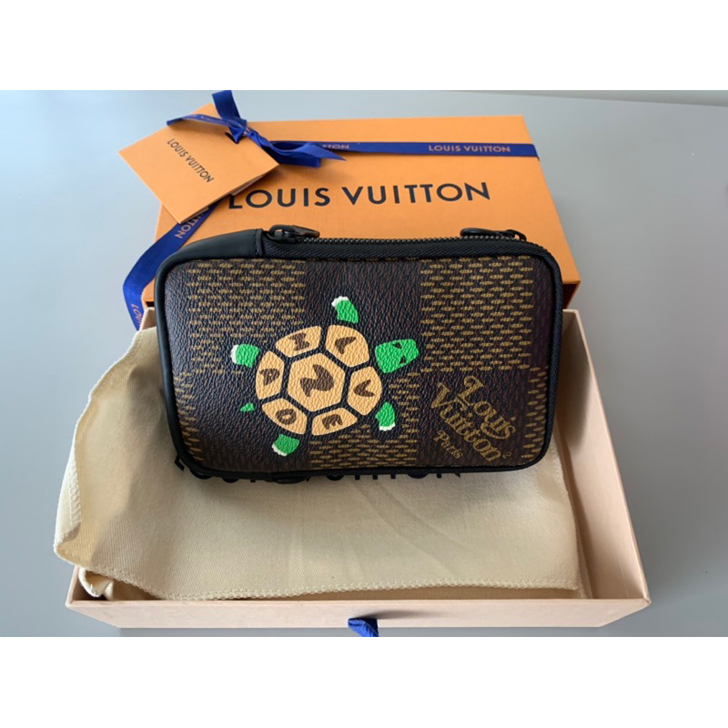 Louis Vuitton, FLAP DOUBLE PHONE POUCH, LVxNIGO 2