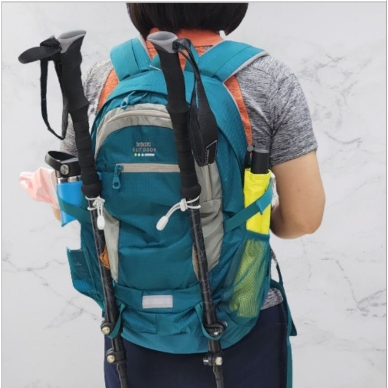 SASAKI 超輕量 透氣減壓 運動 登山 健行 户外 背包 容量25L