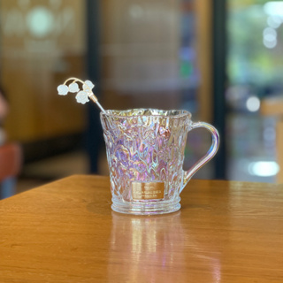 Starbucks官方正品！星巴克杯子2023白色鈴蘭花系列410ml優雅鈴蘭玻璃杯含攪拌棒咖啡杯果汁珍奶茶奶昔茶水杯