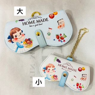 ★JS日雜附錄★ 不二家牛奶妹 粉藍皮革感扣式水果插畫墨鏡眼鏡套收納鍊條包 MILKY PEKO可愛甜美 二款可選