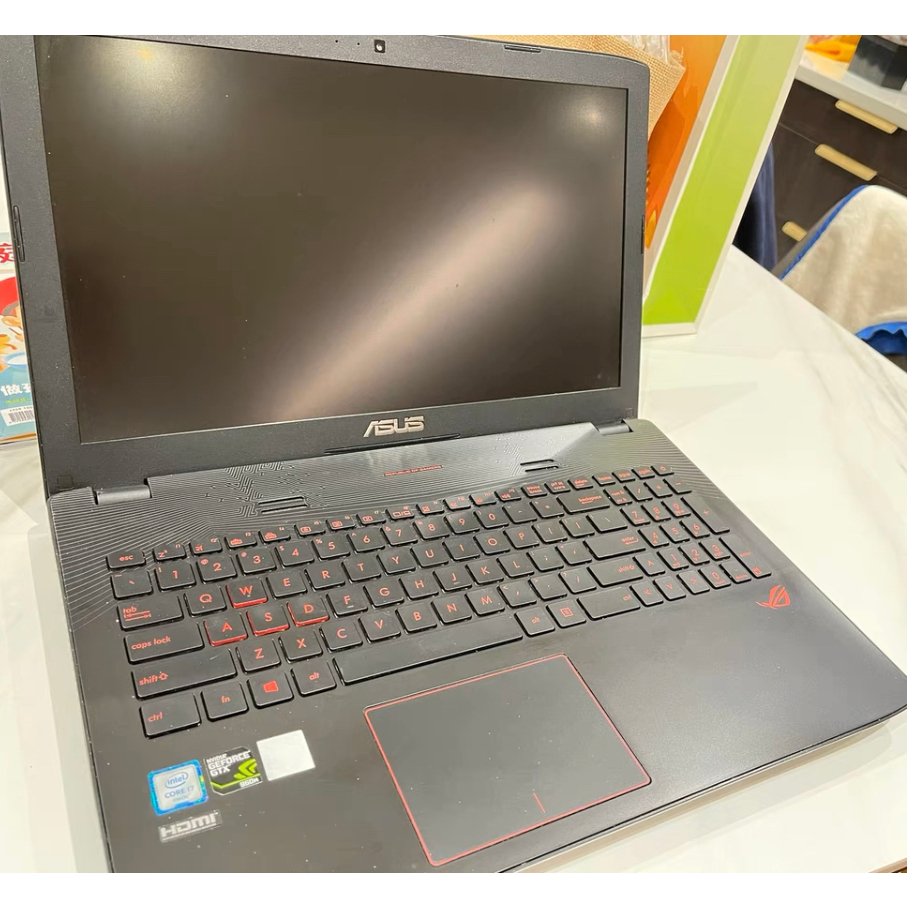 ASUS GL552V 鍵盤故障 鍵盤卡鍵 風扇異音 升級硬碟容量 換電池 電池故障 電池膨脹 電池不續電 電充不上去