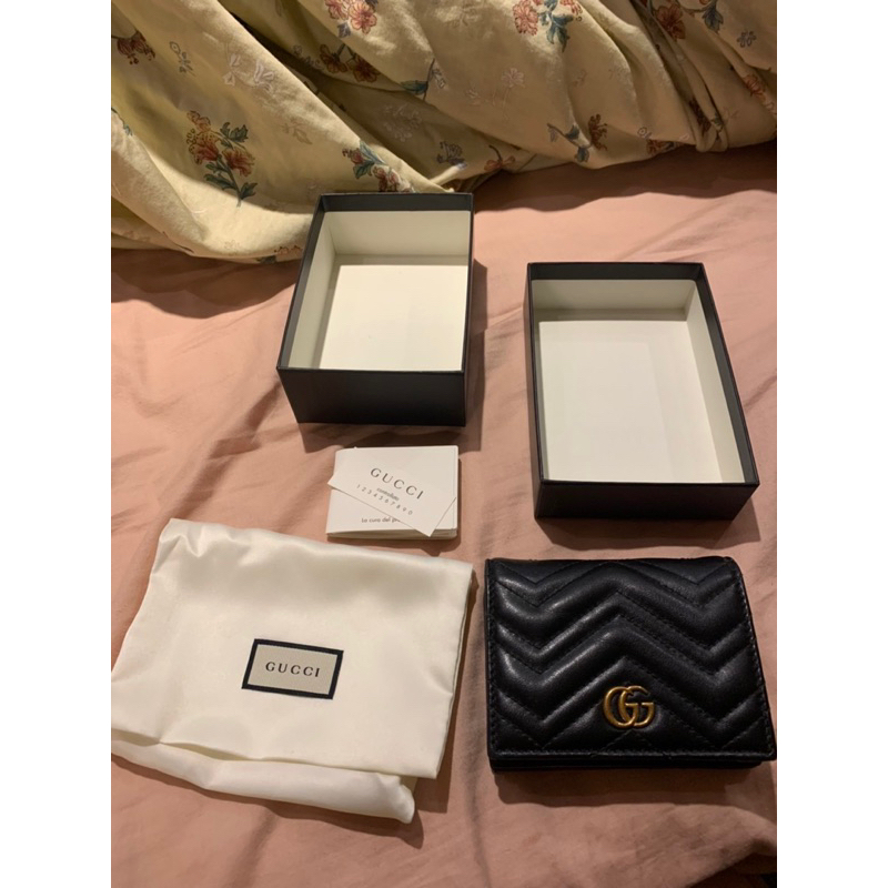 GUCCI 古馳466492 GG Marmont matelass  e系列絎縫紋牛皮金屬雙G卡夾/零錢包短夾(黑色）