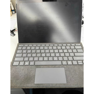 SURFACE 1866主機板故障維修 螢幕破裂更換 畫面顯示異常 轉軸故障 殼裂 軸殼卡住 不開機 不過電 會自動斷電