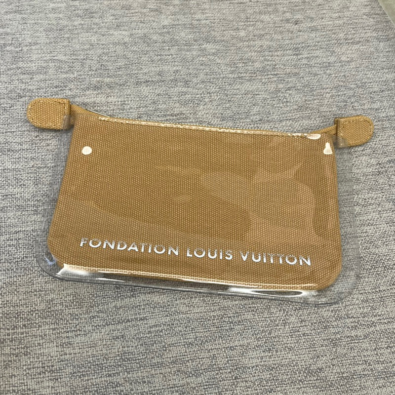 Louis Vuitton LV 限量版博物館基金會 防水手拿包 化妝包