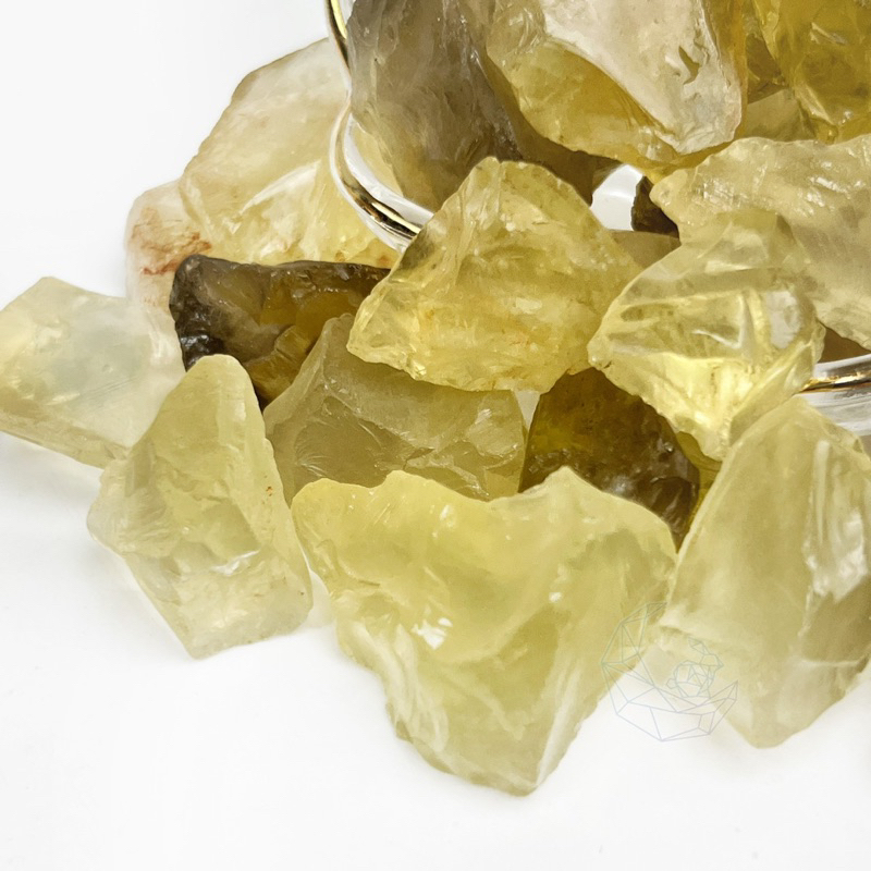 ₍мσσи_нασ ᙏ̤̫͚ 黃水晶 茶色 檸檬黃 原礦 50g 約2-4cm (隨機大小）招財 財富 健康 快樂