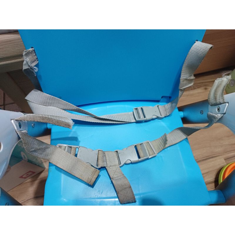 英國 Apramo Flippa dining booster 折疊式兒童座椅/可攜式兩用兒童餐椅(QTI)