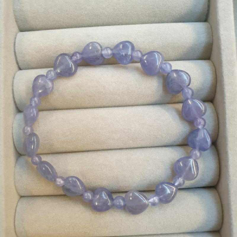 《阿紫水晶》天然坦桑石愛心造型手串