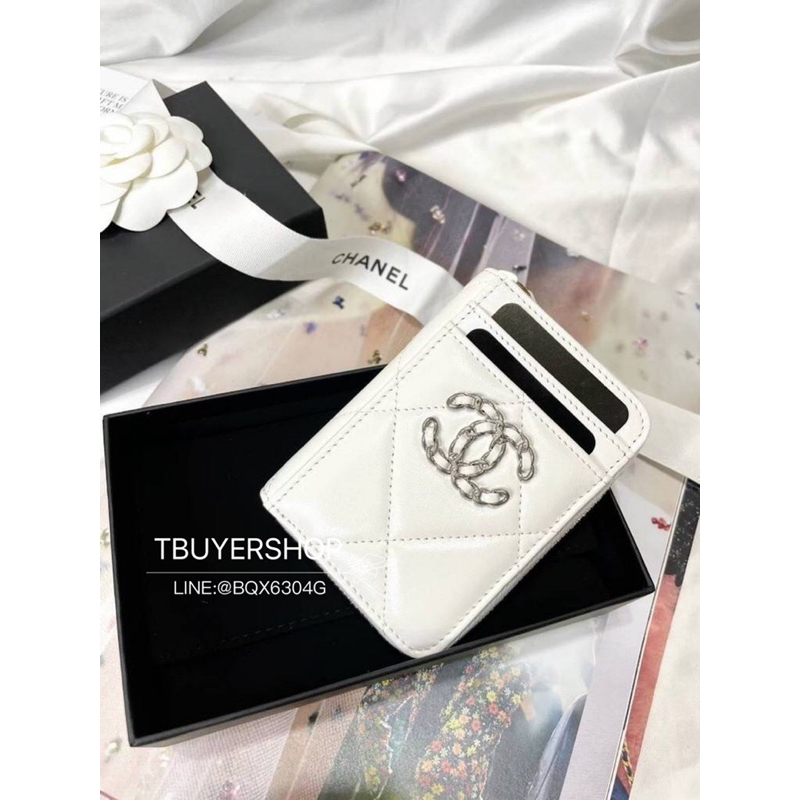 [TBUYERSHOP ] 台灣現貨🌟 Chanel 19多層卡包/錢包 白色非常少見，不要錯過！