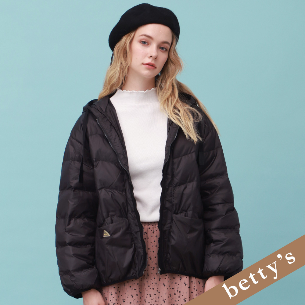 betty’s貝蒂思(25)時尚輕款連帽羽絨外套(黑色)